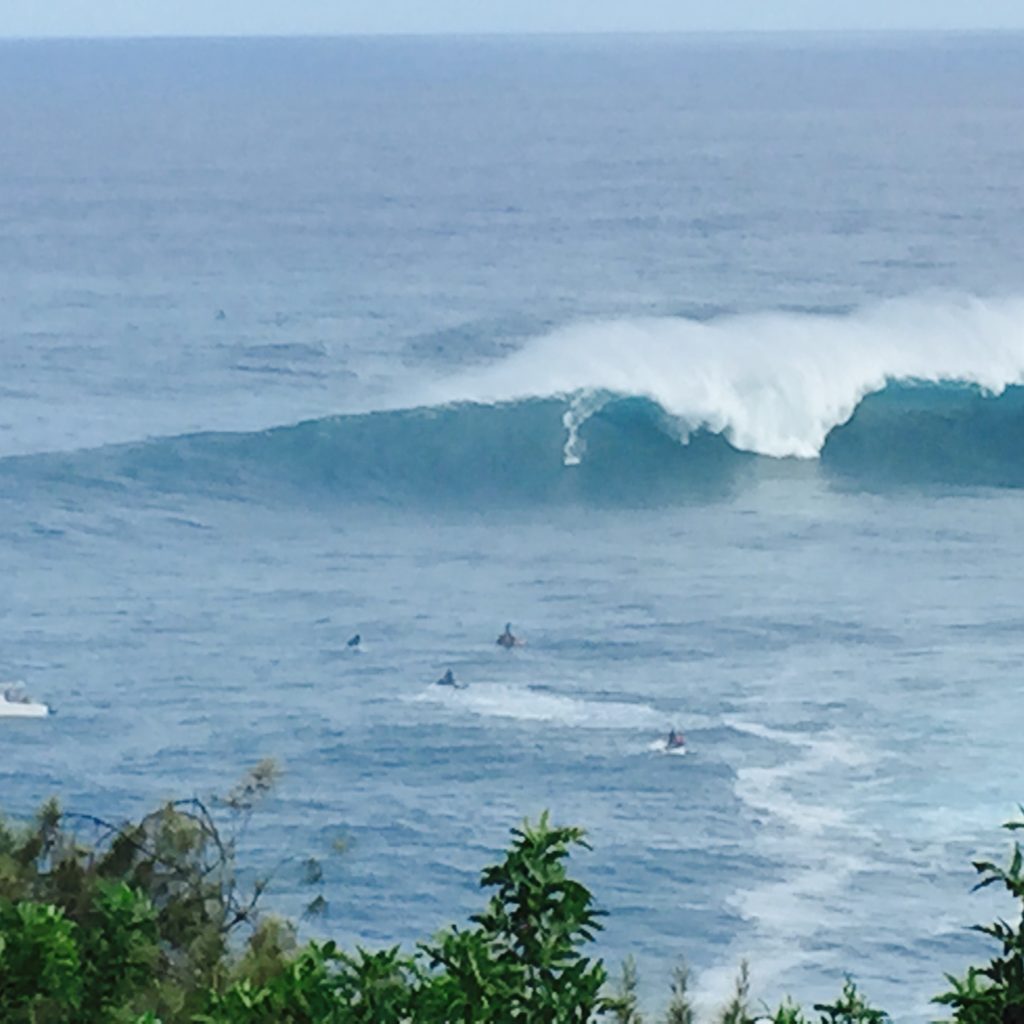 Surfing Jaws Maui