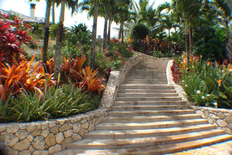 Haiku Maui Homes