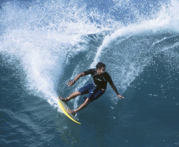 surfing maui